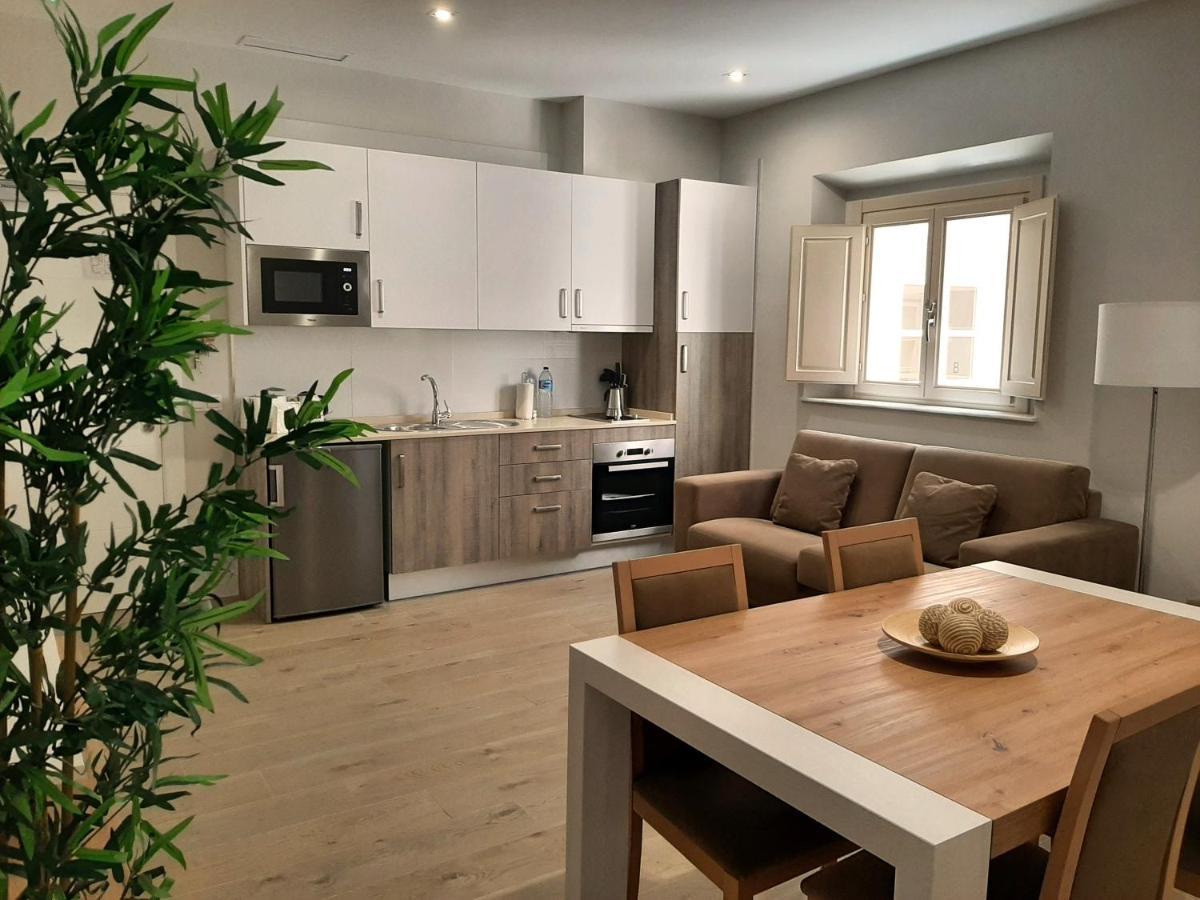 Apartamentos Pinar Malaga Centro المظهر الخارجي الصورة