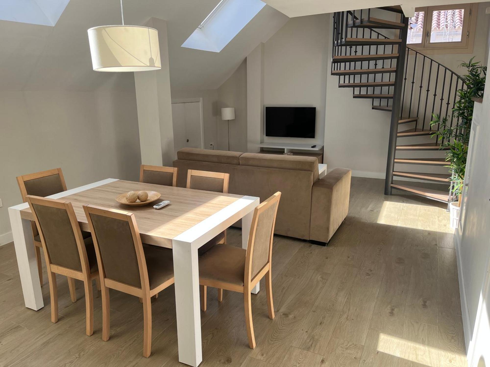 Apartamentos Pinar Malaga Centro المظهر الخارجي الصورة