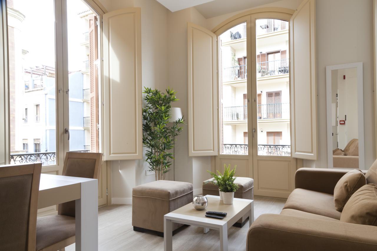 Apartamentos Pinar Malaga Centro المظهر الخارجي الصورة