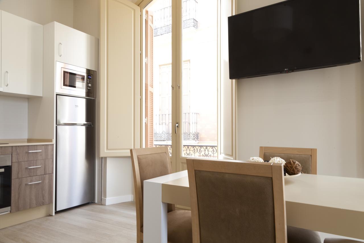 Apartamentos Pinar Malaga Centro المظهر الخارجي الصورة