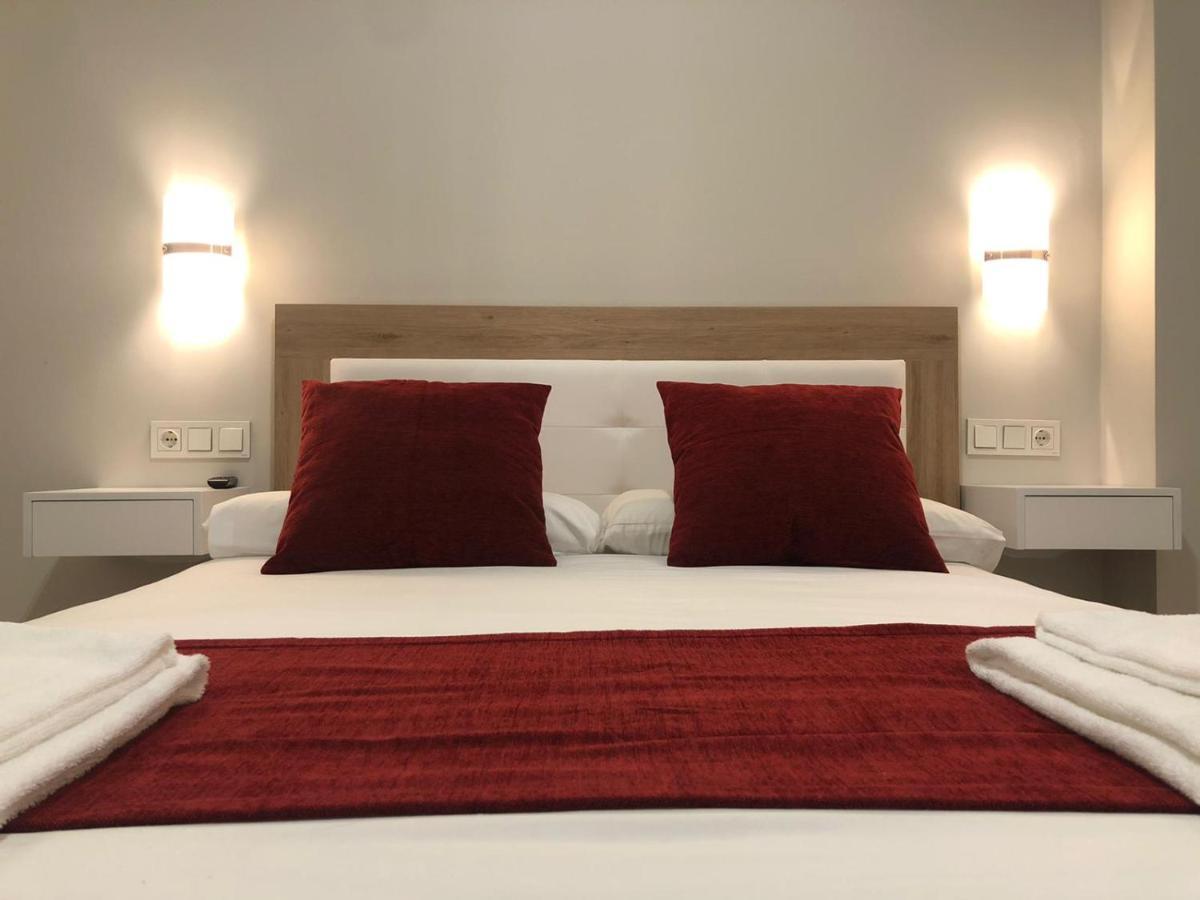 Apartamentos Pinar Malaga Centro المظهر الخارجي الصورة
